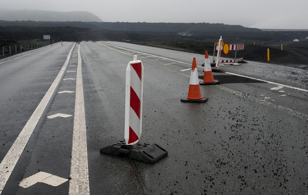 Road to Grindavik closed by lava