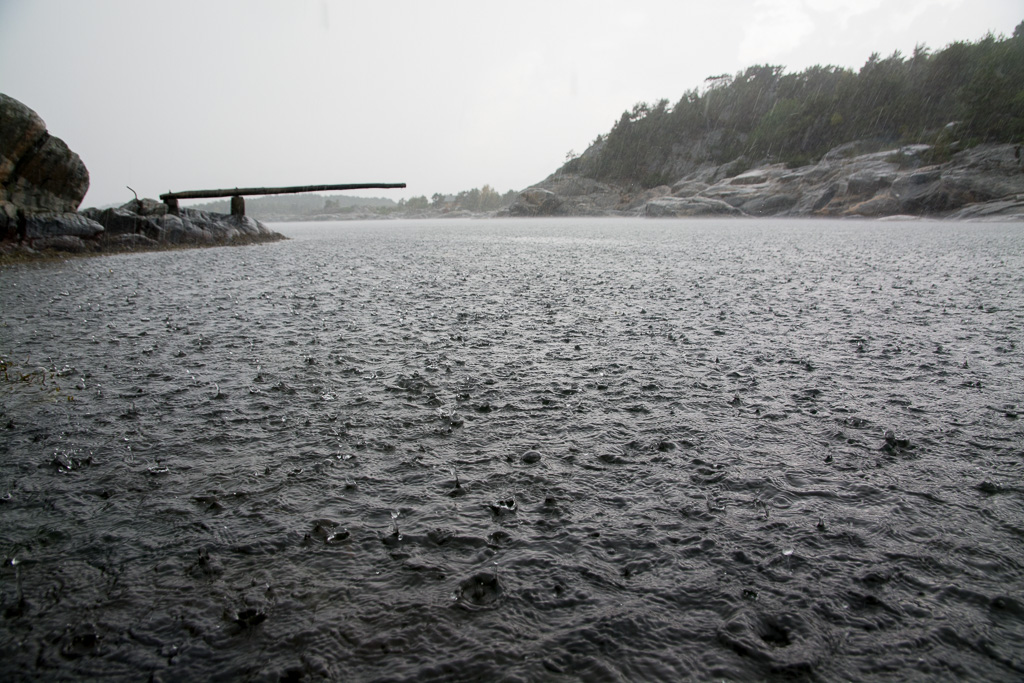 Regnvær i Hjelmsund